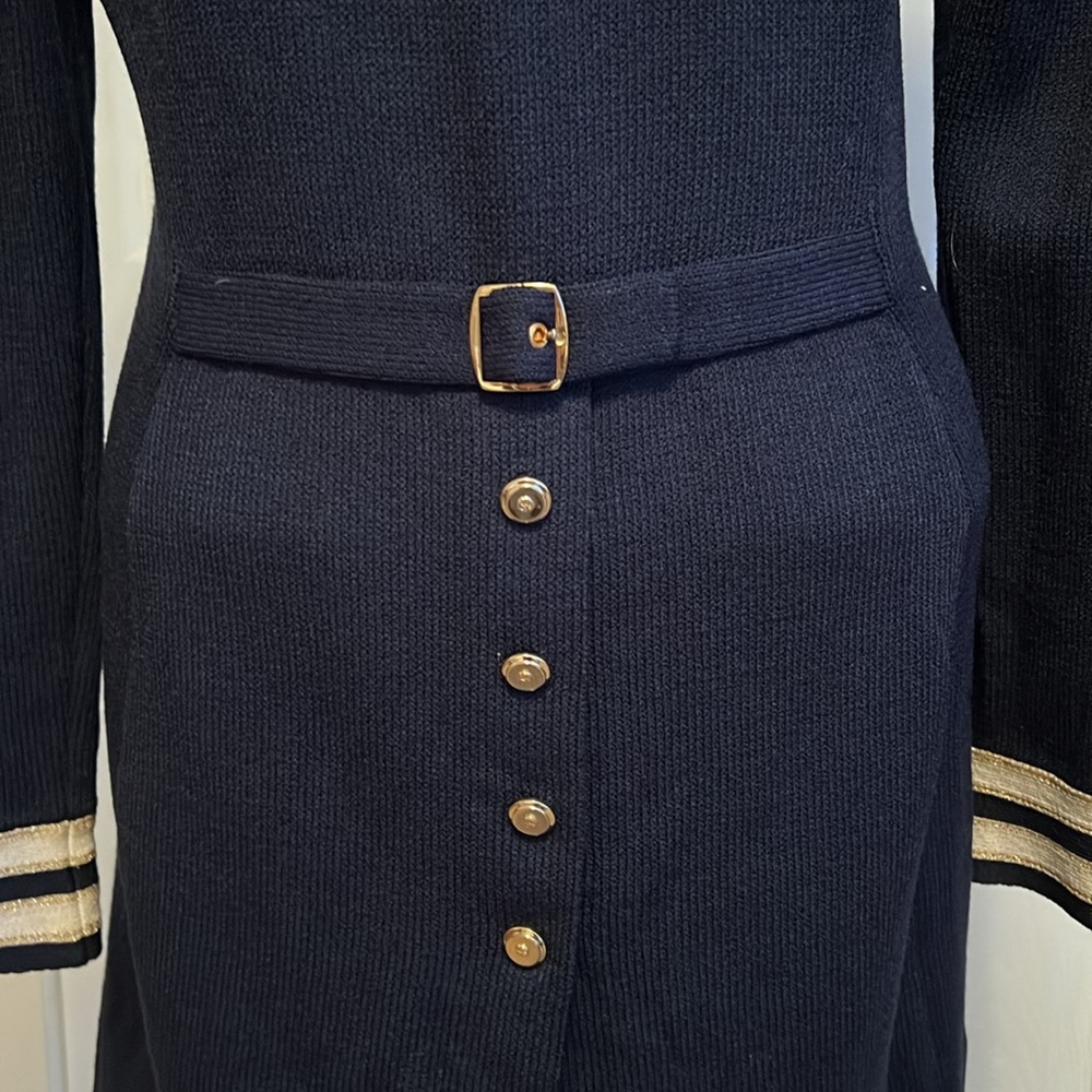 Vintage St. John Collection Navy Blue Long Knit Jacket with Gold Buttons Size 6 - Picture 10 of 16